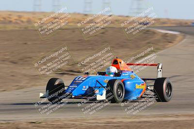 media/Oct-15-2023-CalClub SCCA (Sun) [[64237f672e]]/Group 3/Qualifying/